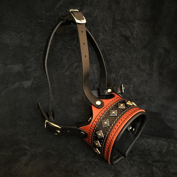 The "Balteus" leather muzzle BROWN