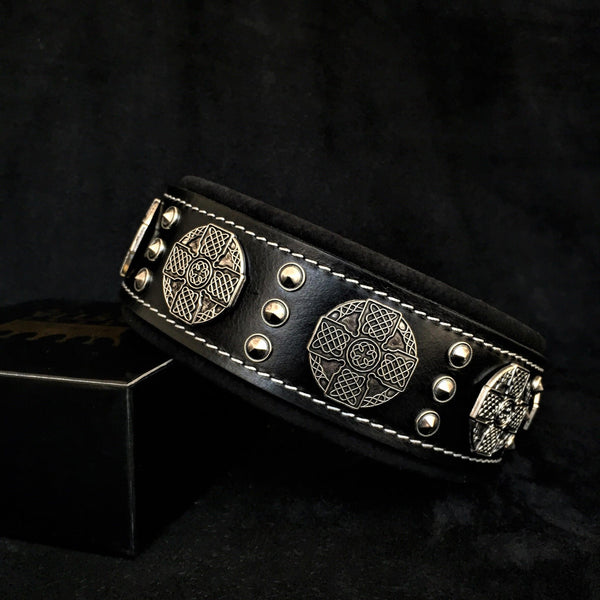 The "Maximus" collar 2.5 inch wide black & silver