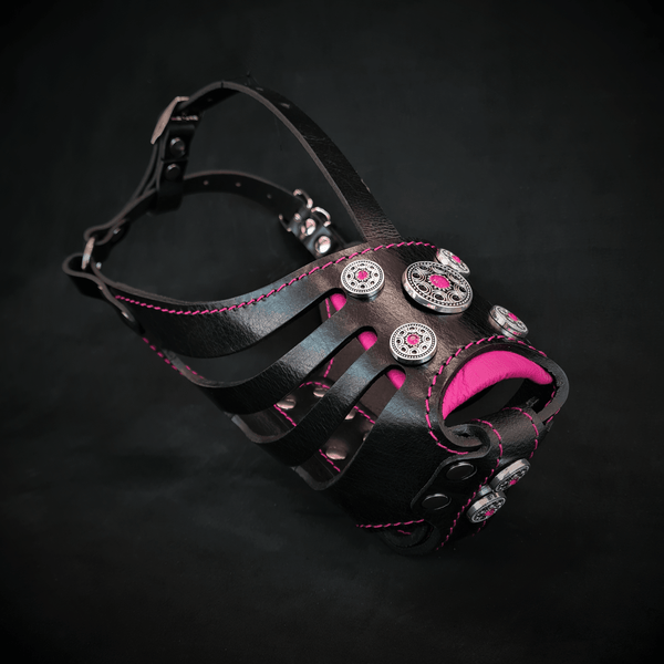 The ''Bijou'' Basket Muzzle Black & Pink